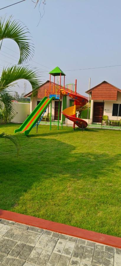 New Mouchak Hotel & Resorts Tajpur Luaran gambar