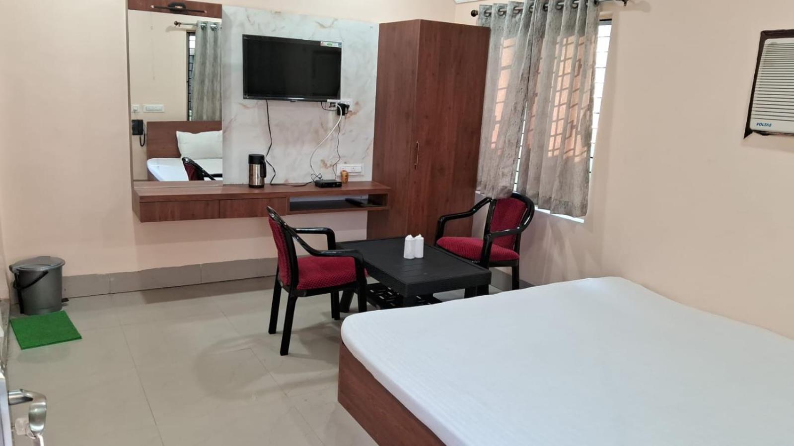 New Mouchak Hotel & Resorts Tajpur Luaran gambar